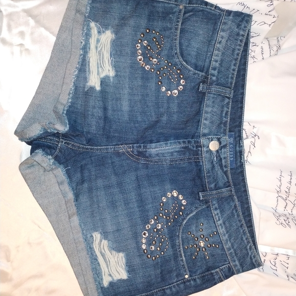 Shorts Guess - Picture 3 of 4